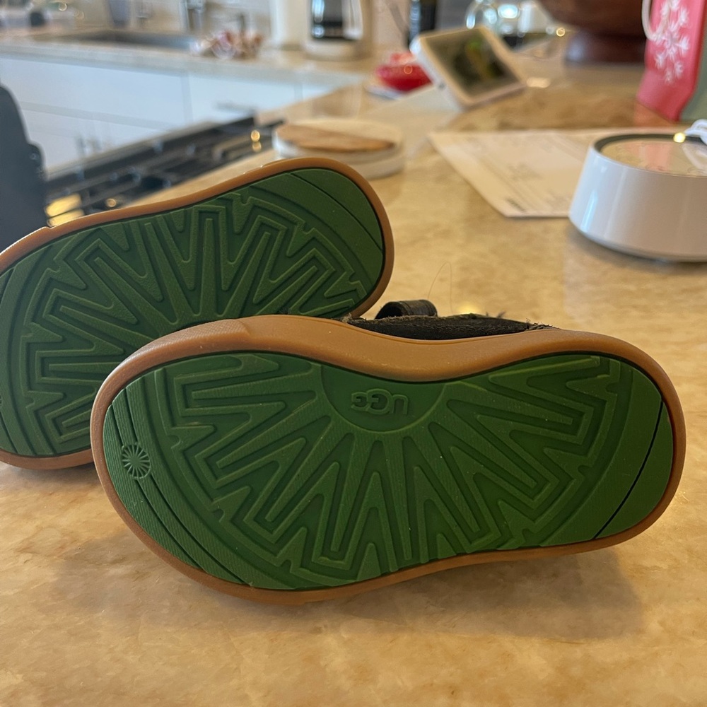 UGG Rennon II - Picture 6 of 6